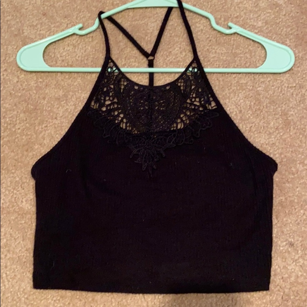 Women’s black cropped tank